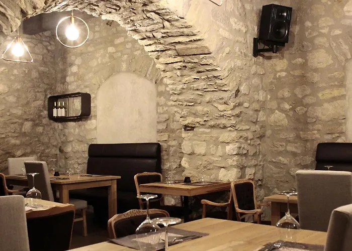 Отель La Portella